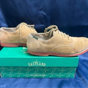 Eastland Men’s BUCK Suede Oxford (Size 11 Medium)